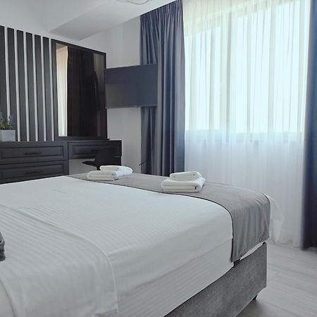 Mamaia Nord Vip Aparthotel Năvodari Exterior foto